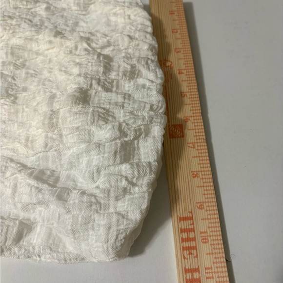 Mittoshop white size small Lagenlook v neck top w/ balloon sleeves. Raw edges - Picture 6 of 15